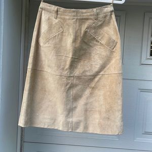Isaac Mizrahi 100% Tan Suede skirt. Perfect condition size 4